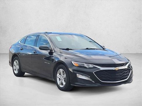 Used 2024 Chevrolet Malibu LT FWD image 3