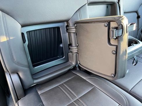 Used 2024 Chevrolet Silverado 1500 High Country w/ High Country Premium Package image 27