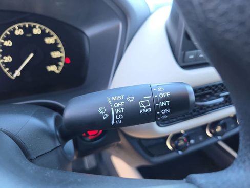 Used 2025 Honda HR-V LX image 24