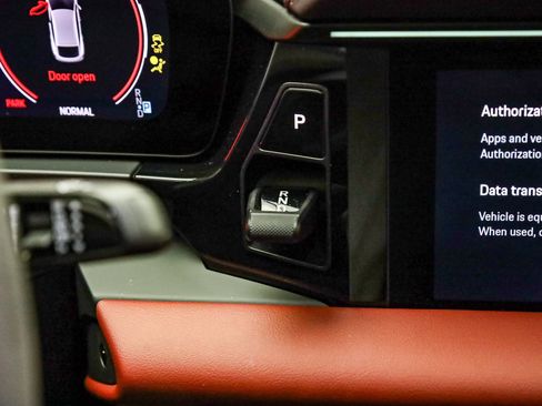 Used 2025 Porsche Macan Turbo Electric image 27