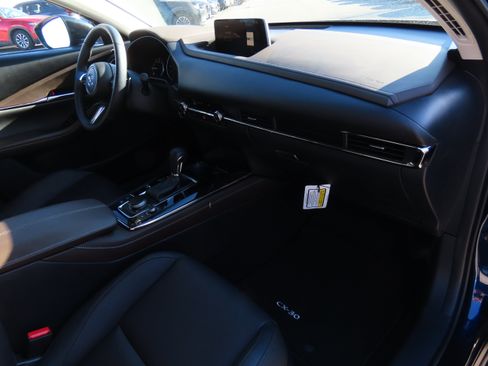 Certified 2025 MAZDA CX-30 2.5 Turbo w/ Premium Package image 10