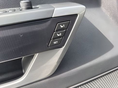 Used 2025 Toyota Tundra Platinum image 11