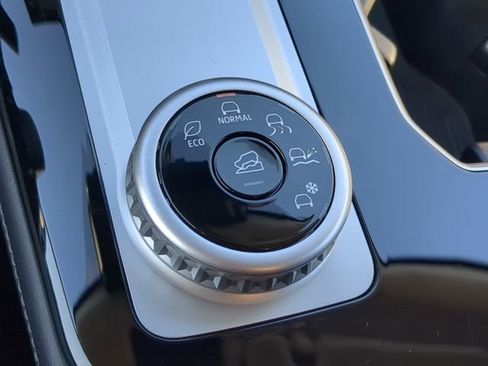 New 2026 Mitsubishi Outlander SEL FWD image 30