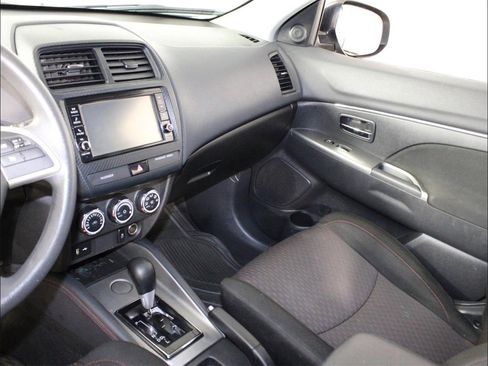 Used 2019 Mitsubishi Outlander Sport LE image 13