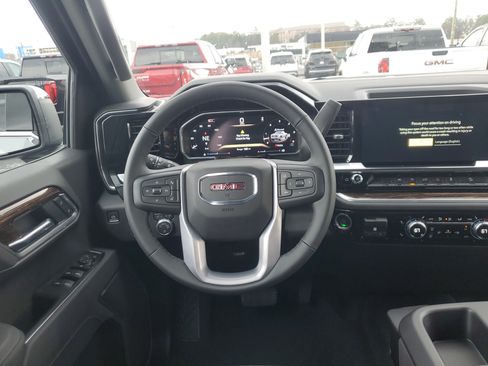 New 2026 GMC Sierra 1500 SLE image 15