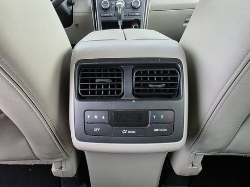 Used 2010 MAZDA CX-9 Touring w/ Moonroof & Bose Audio Pkg FWD image 23
