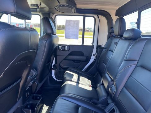 Certified 2021 Jeep Gladiator Overland w/ Popular Equipment Package image 17