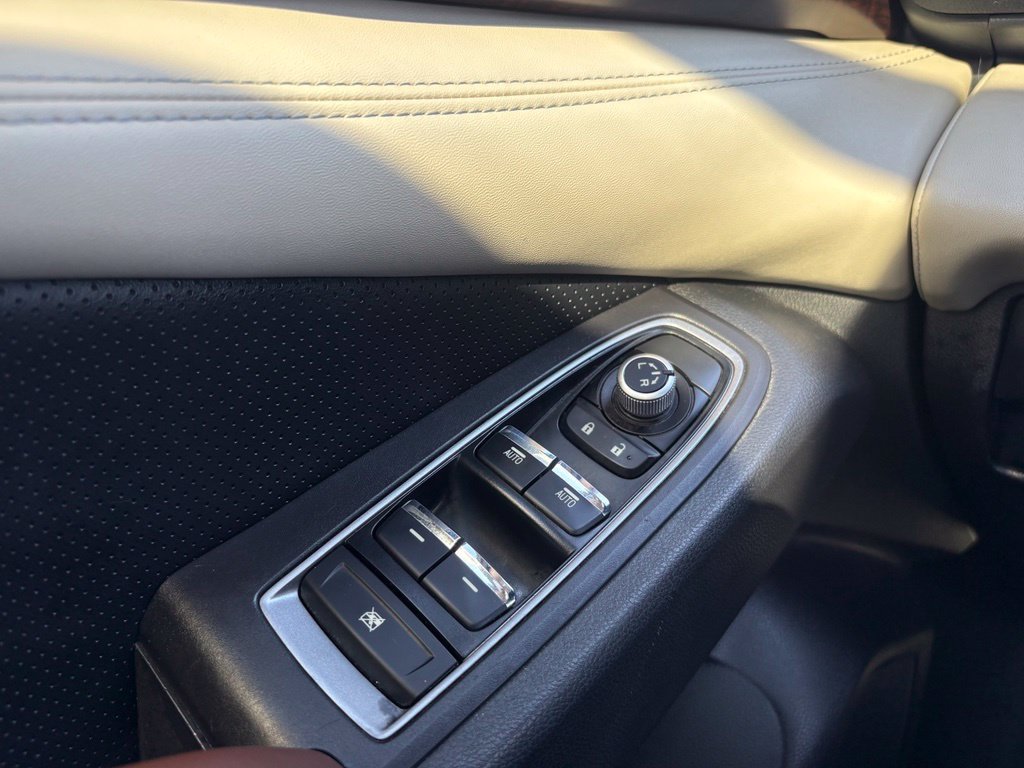 Used 2019 Subaru Ascent Touring AWD/4WD image 16