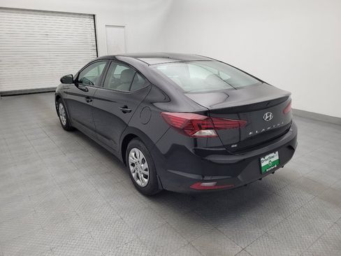 Used 2020 Hyundai Elantra SE FWD image 5