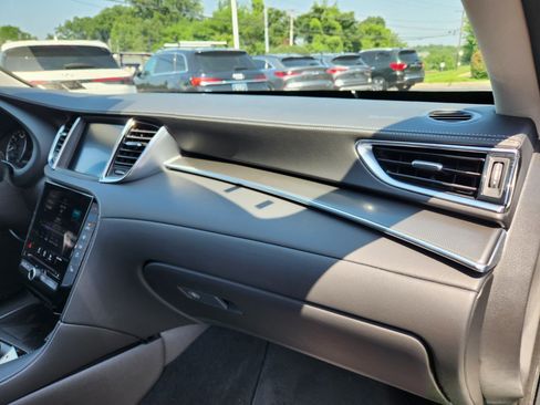 Certified 2025 INFINITI QX50 Luxe AWD/4WD image 17