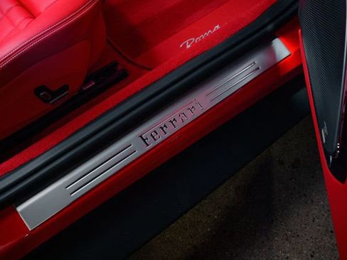 Used 2021 Ferrari Roma image 30