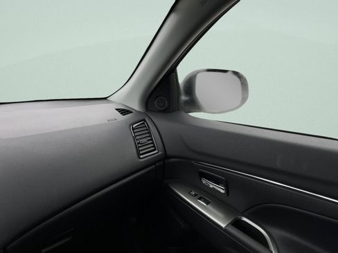 Used 2024 Mitsubishi Outlander Sport SE image 28