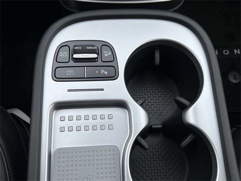 New 2026 Hyundai Ioniq 9 SEL image 16