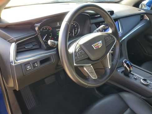 Certified 2023 Cadillac XT5 Luxury FWD image 16