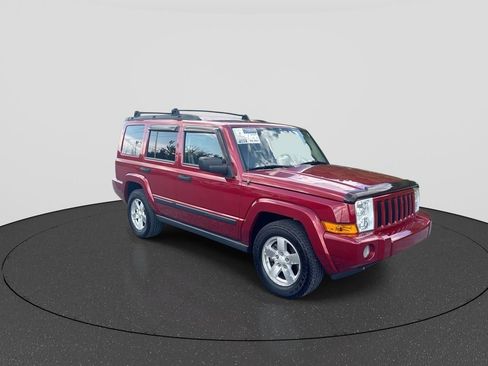Used 2006 Jeep Commander 4WD image 2