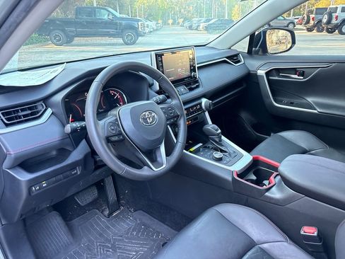 Used 2021 Toyota RAV4 TRD Off-Road image 6