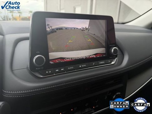 Certified 2025 Nissan Rogue S image 17