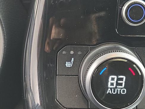 Used 2021 Toyota Highlander XLE image 35