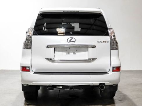 Used 2015 Lexus GX 460 w/ Premium Package AWD/4WD image 12