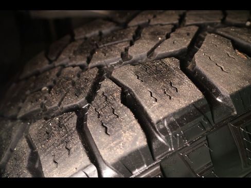 Used 2023 Chevrolet Silverado 1500 LT w/ Protection Package AWD/4WD image 23