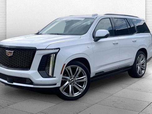 Certified 2026 Cadillac Escalade Platinum Sport AWD/4WD image 13