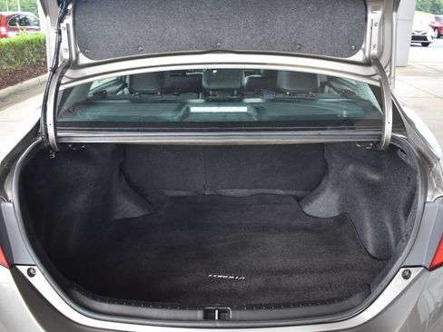 Used 2017 Toyota Corolla XSE w/ Carpet Mat Package (TMS) FWD image 11