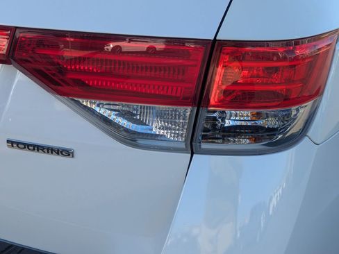 Used 2016 Honda Odyssey Touring image 5