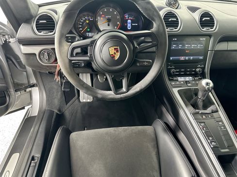 Certified 2020 Porsche 718 Cayman GT4 image 18