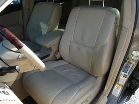 Used 2011 Toyota Avalon Limited image 37