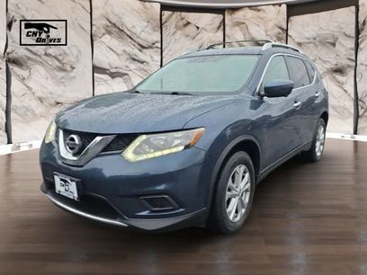Used 2016 Nissan Rogue SV w/ SV Premium Package