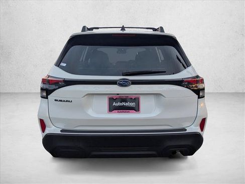Used 2026 Subaru Forester Premium AWD/4WD image 8