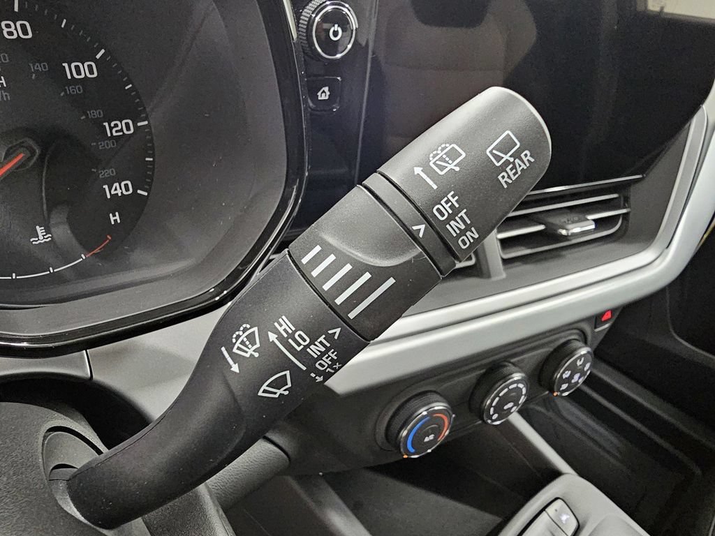 Used 2026 Chevrolet Trax LS w/ LS Convenience Package FWD image 33