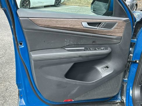 New 2025 Volkswagen Atlas SEL AWD/4WD image 9