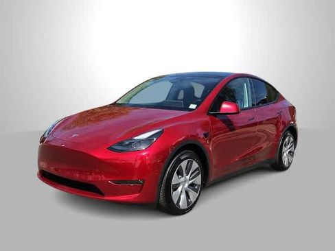 Used 2024 Tesla Model Y Long Range image 4