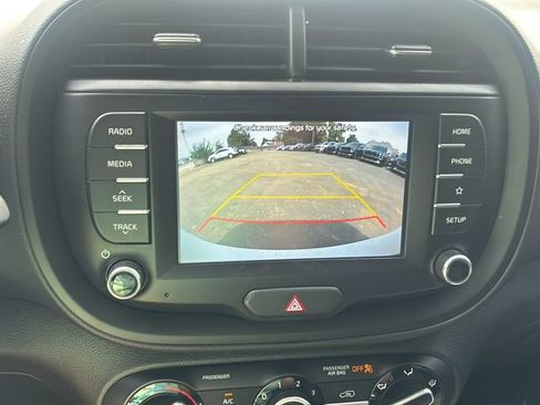 Used 2021 Kia Soul GT-Line FWD image 25