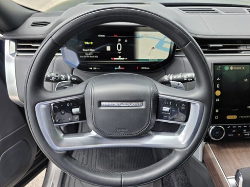 Certified 2023 Land Rover Range Rover Long Wheelbase Autobiography AWD/4WD image 18
