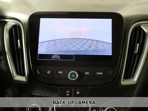 Used 2024 Chevrolet Malibu LT image 4