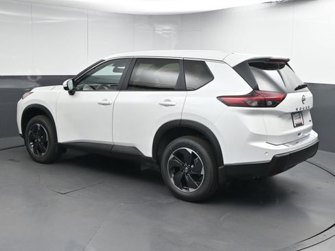 New 2026 Nissan Rogue SV image 6