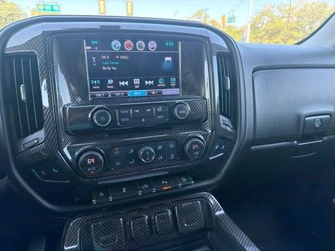 Used 2018 Chevrolet Silverado 1500 LTZ Z71 w/ LTZ Plus Package AWD/4WD image 14