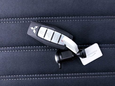 New 2026 Mitsubishi Outlander SE image 20