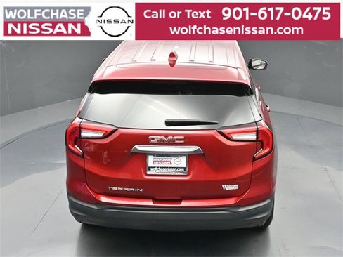 Used 2023 GMC Terrain SLE image 33