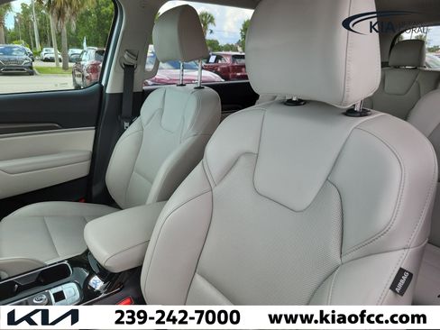 Certified 2025 Kia Telluride S FWD image 28