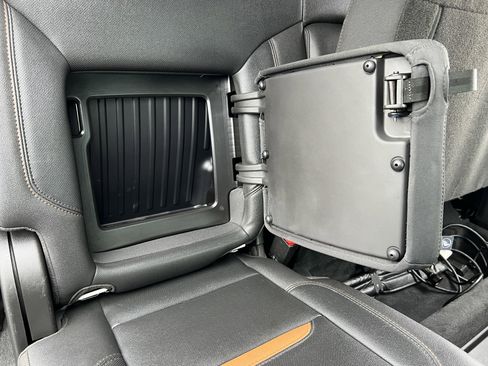 Used 2024 GMC Sierra 3500 AT4 w/ AT4 Premium Plus Package image 18