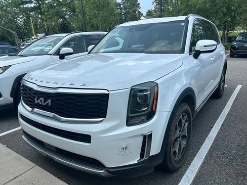 Used 2022 Kia Telluride EX w/ Towing Package FWD image 7