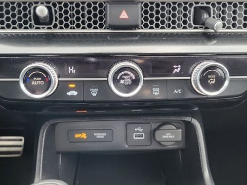 Used 2024 Honda Civic Sport image 17