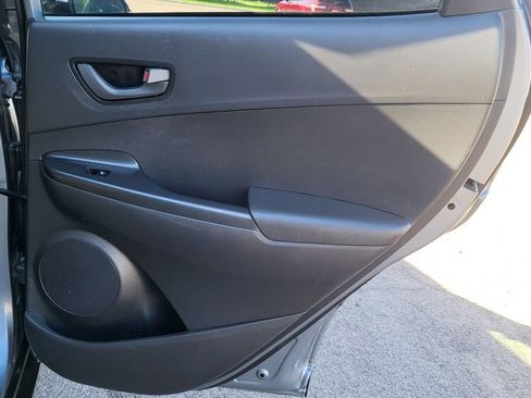 Used 2018 Hyundai Kona SEL FWD image 19