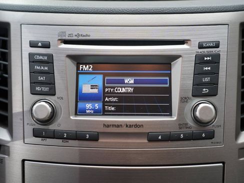 Used 2013 Subaru Outback 2.5i Limited w/ Moonroof Pkg AWD/4WD image 19