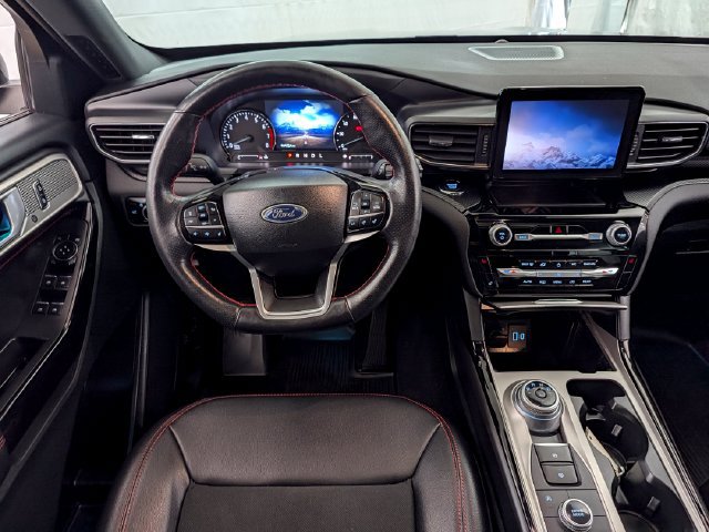 Certified 2023 Ford Explorer ST-Line w/ Class IV Trailer Tow Package AWD/4WD image 25
