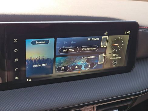 New 2025 Nissan Kicks SR image 11