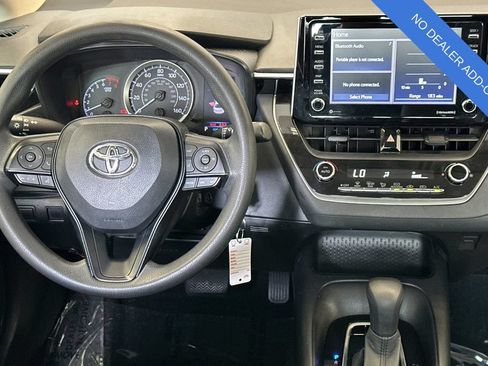 Used 2021 Toyota Corolla LE FWD image 15
